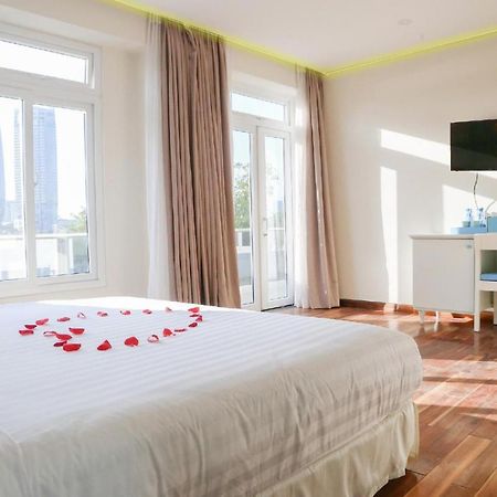 Co Xanh Hotel Đà Nẵng Extérieur photo
